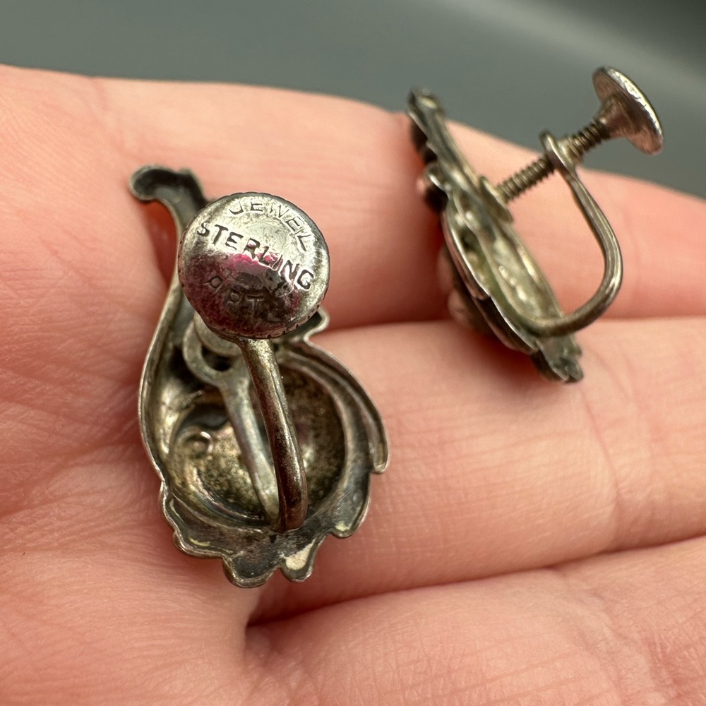 VTG Jewel Art Sterling Screw Back Earrings - Picture 6 of 8